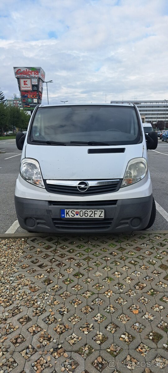 Opel Vivaro 6 miestne r.v 2008