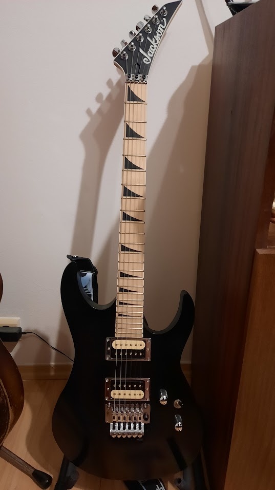 gitara Jackson