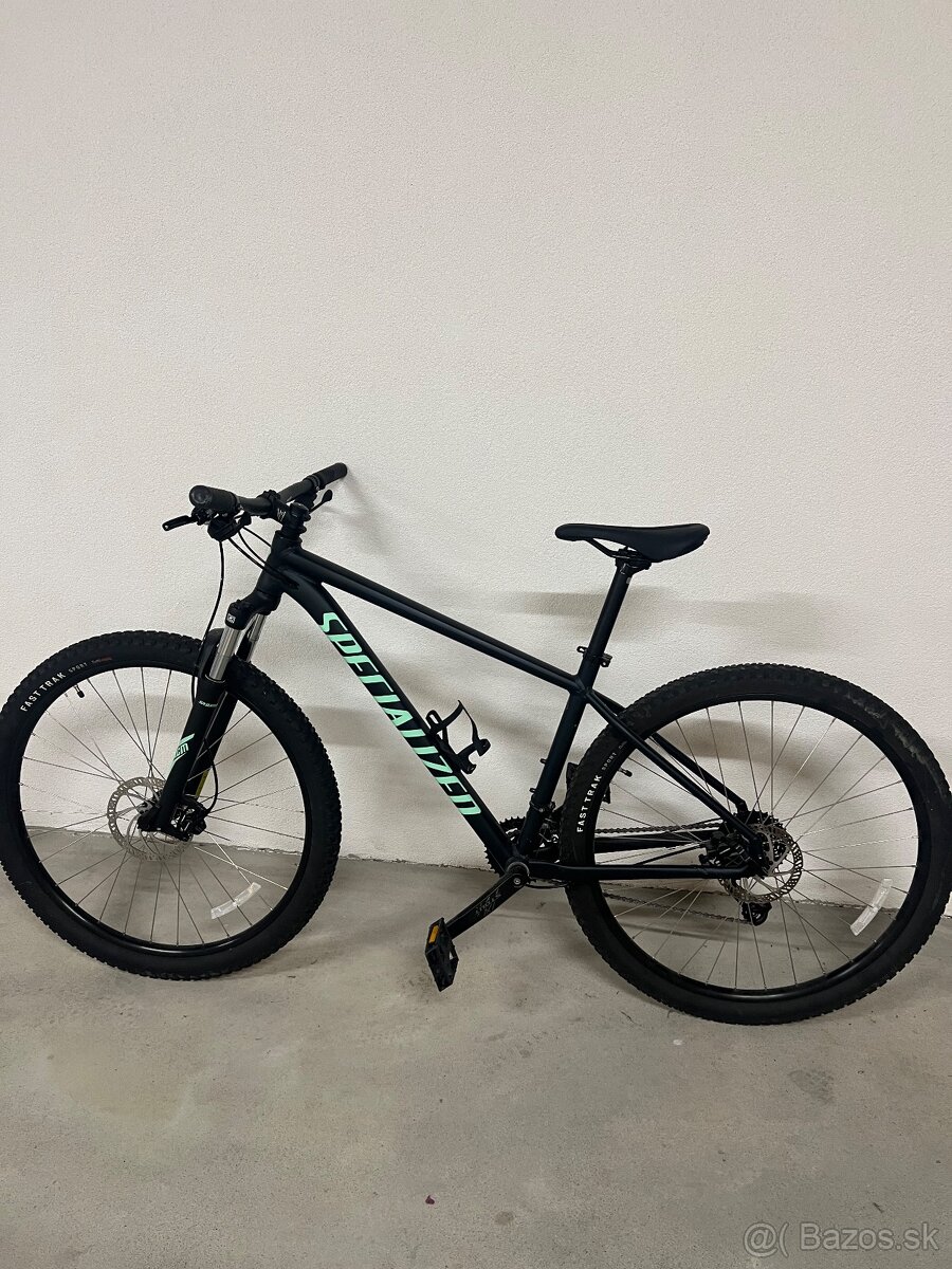 SPECIALIZED Rockhopper horský bicykel