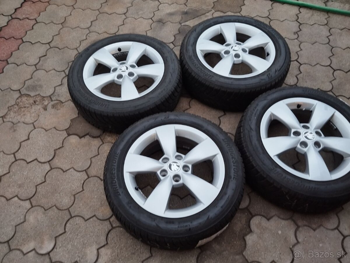 SADA ALU DISKOV 5X100 PNEU 185/60R15 LETO SKODA