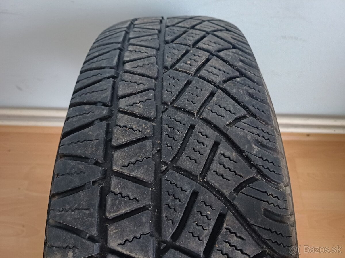 235/65 R17 letné pneu Michelin Latitude Cross