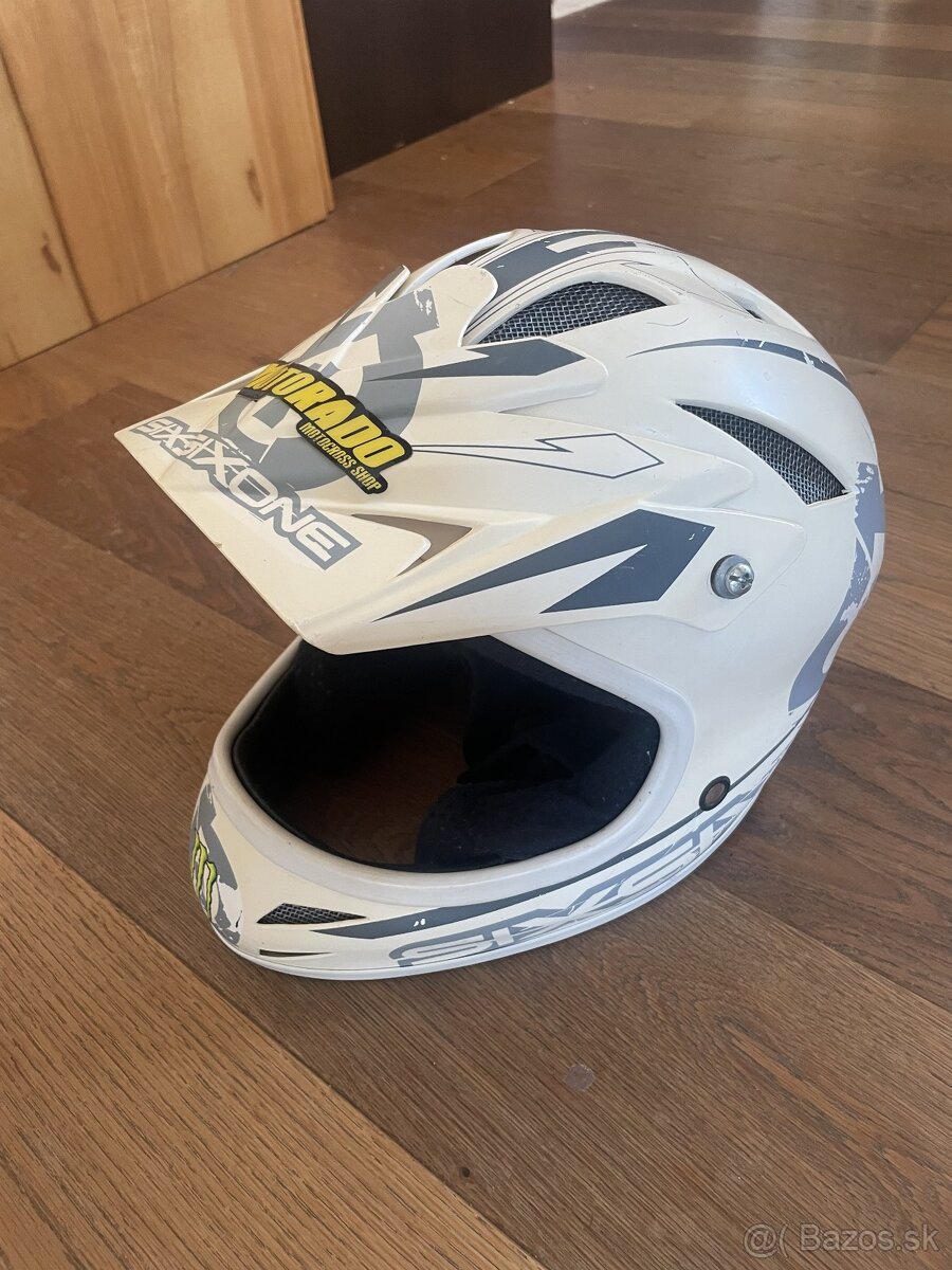 Motocrossova/Mtb helma/prilba SixSixOne biela
