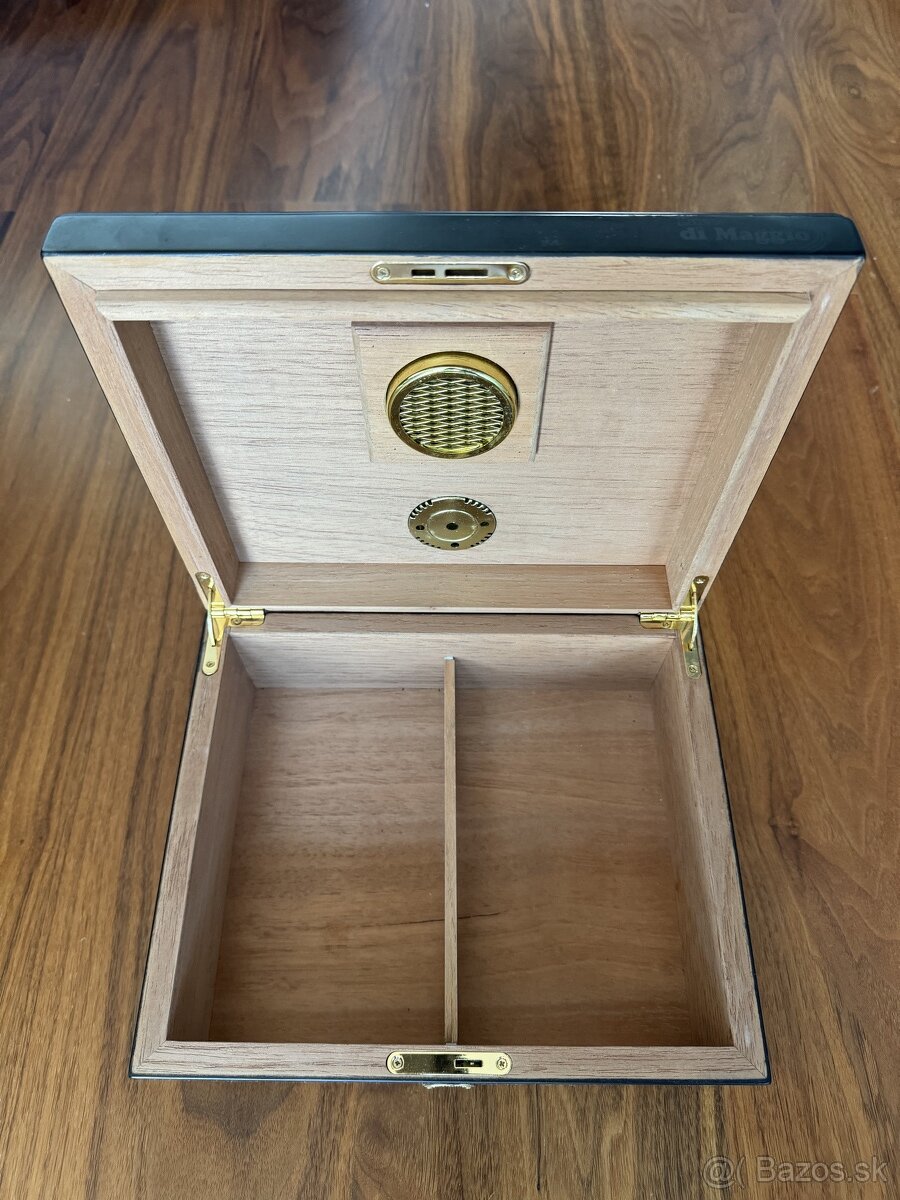 Humidor