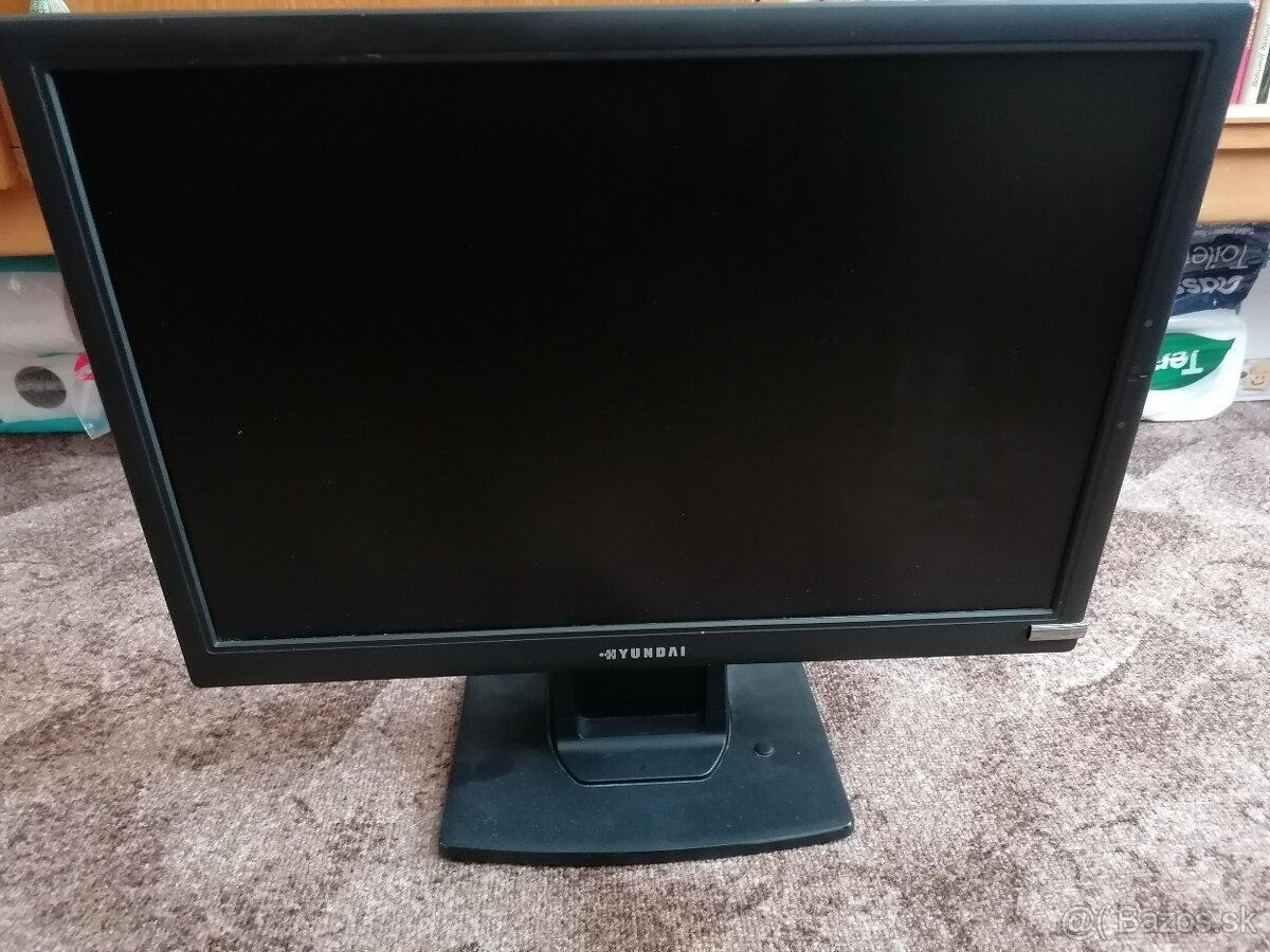 LCD 19" Hyundai - X90W