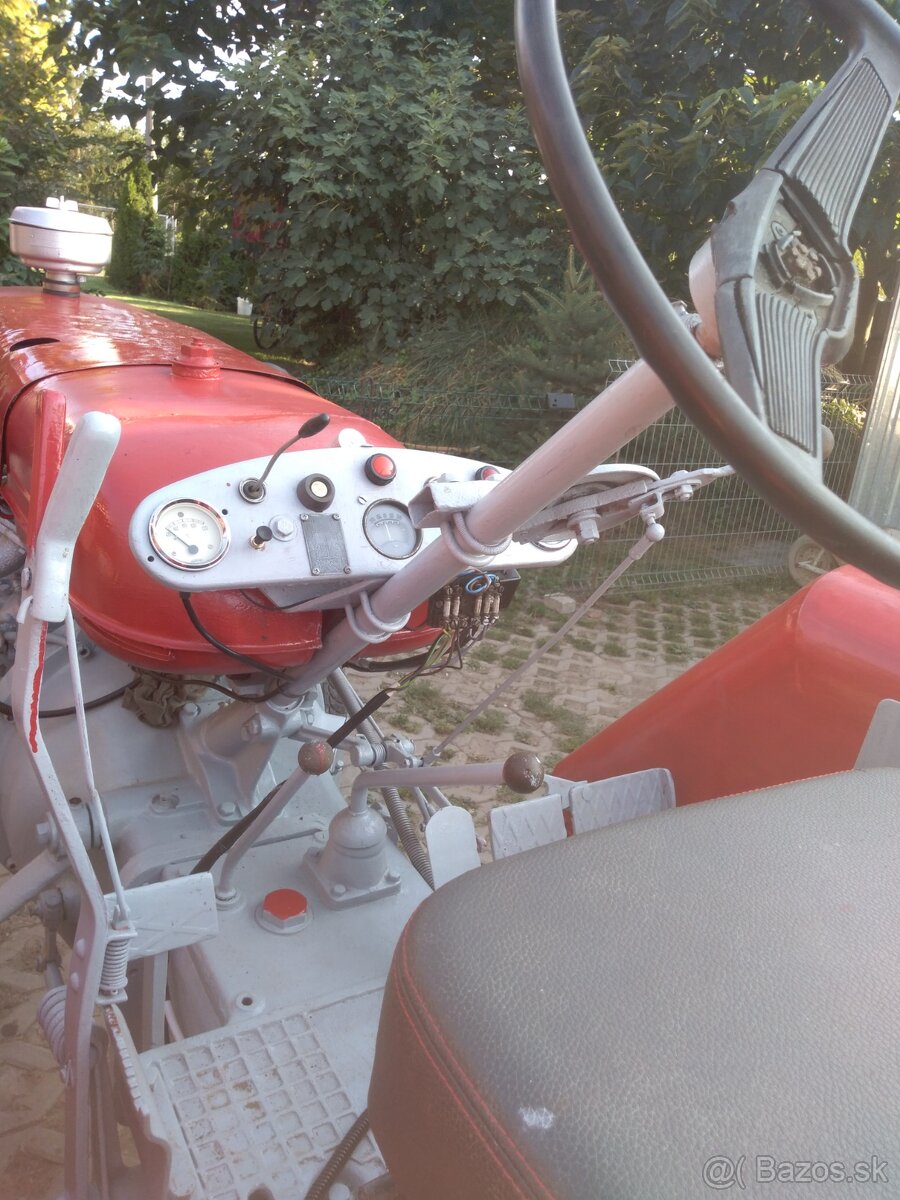 ZETOR 25