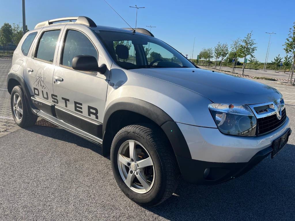 DACIA DUSTER 4X4 - NA PREDAJ, NA SPLATKY