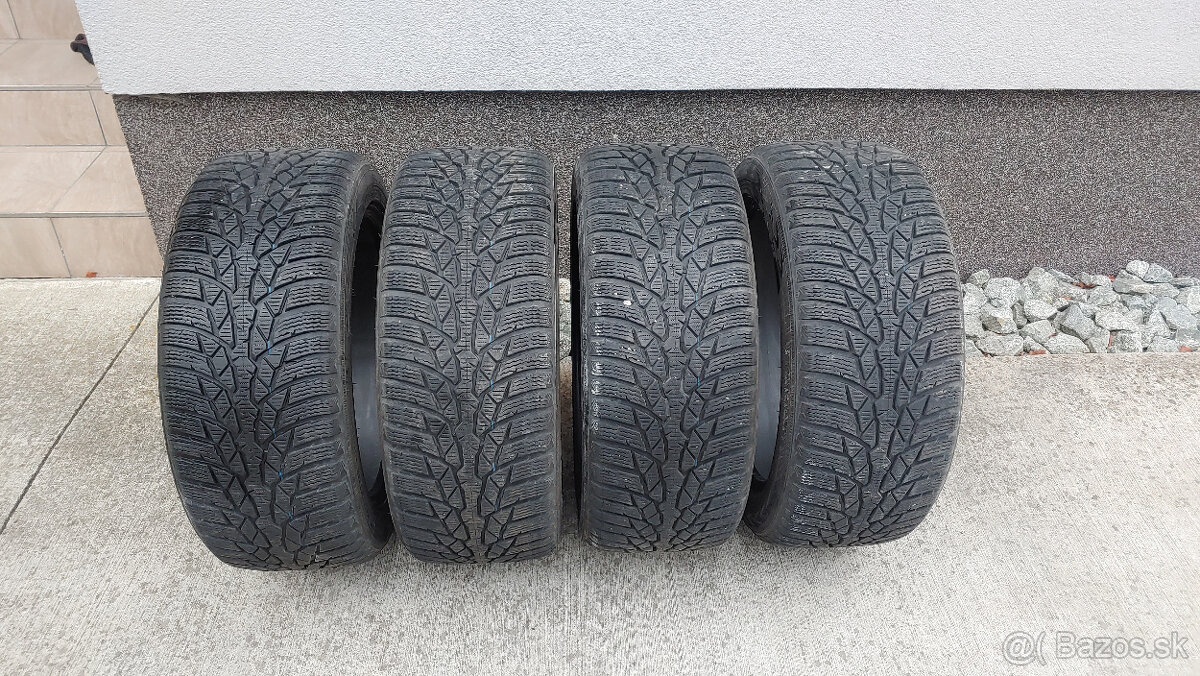 Predám zimné pneu Nokian 215/45 R16