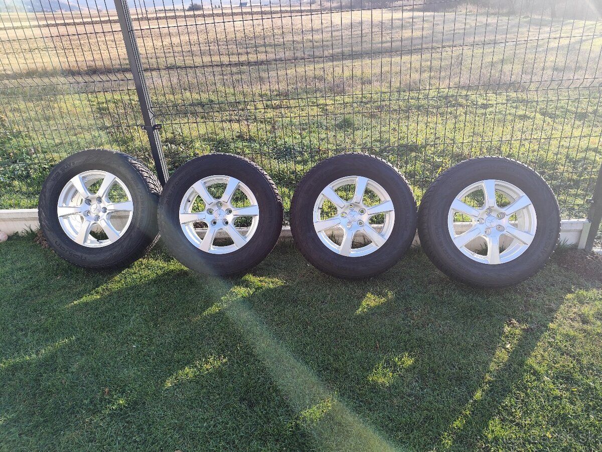 Predám nové alu+nové zimné pneu Nokian 5x114,3 215/70r16