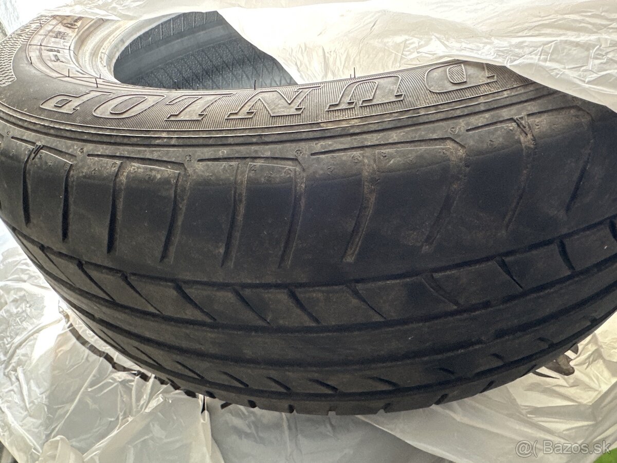 predám 2ks použité Dunlop sp šport max 225/60R17