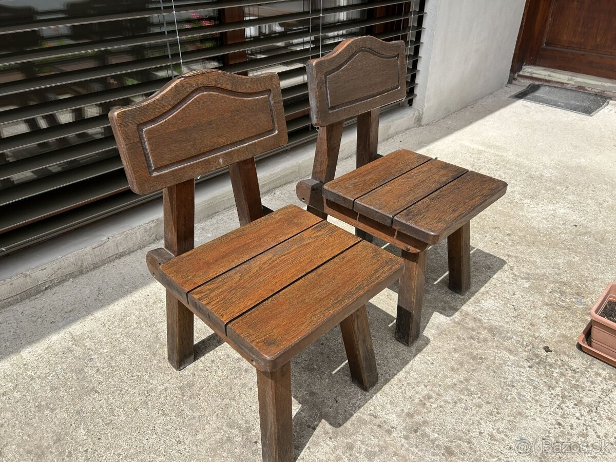 Predám drevené stoličky z masívneho dreva
