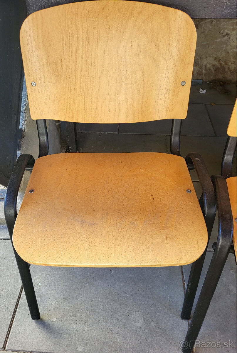 Dve stoličky