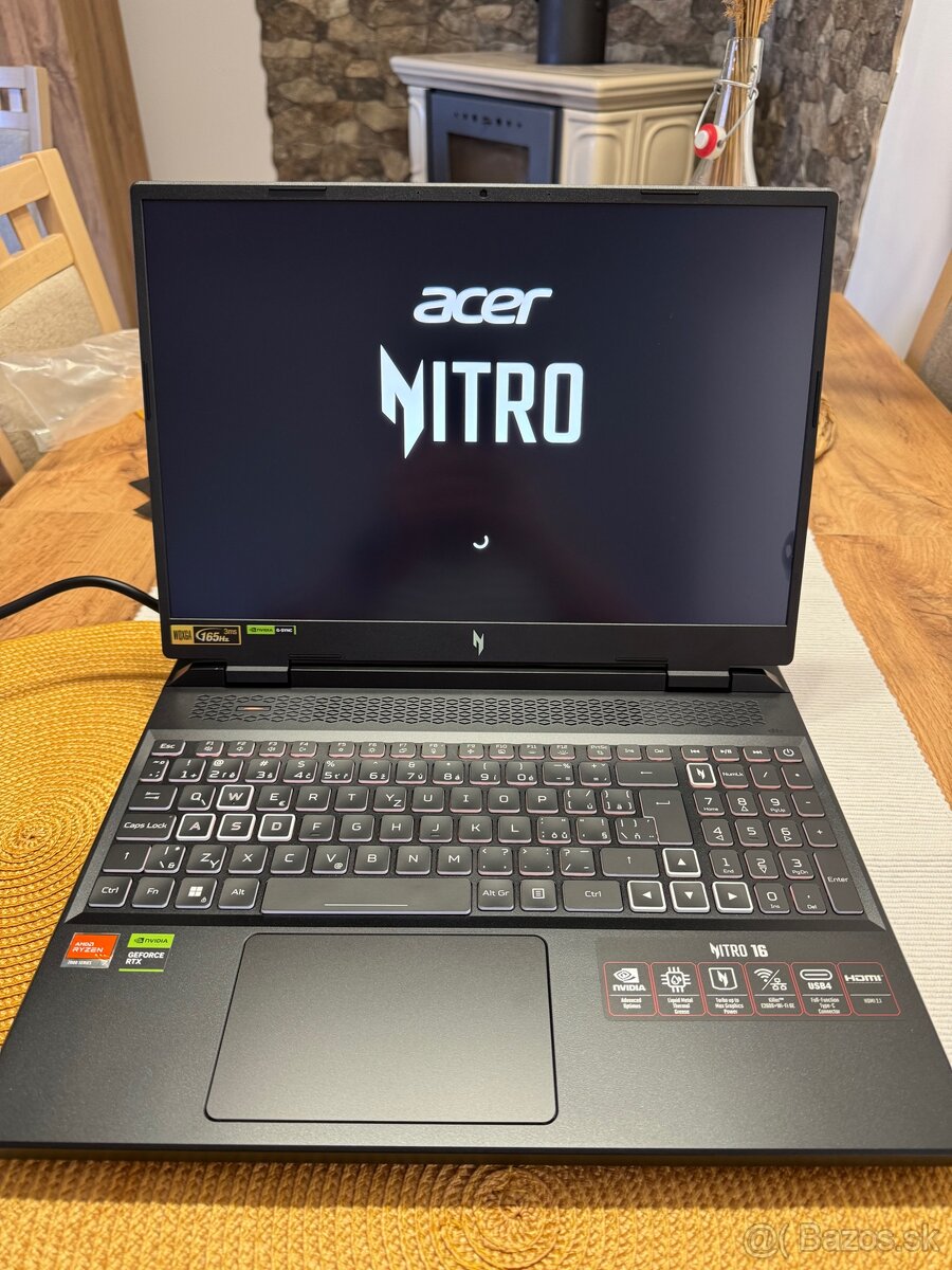 Acer Nitro 16 herný notebook