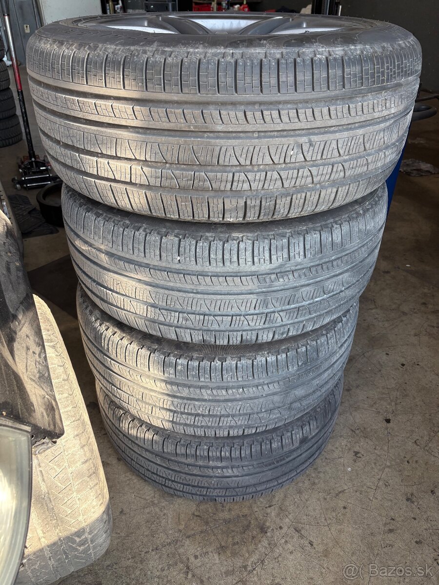 Celoročné Pirelli 275/45 R21 110Y