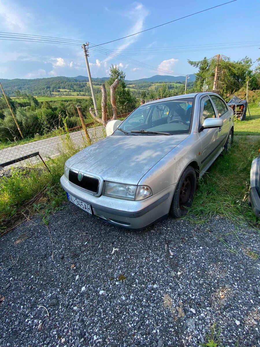 Škoda Octavia 1.6 benzín