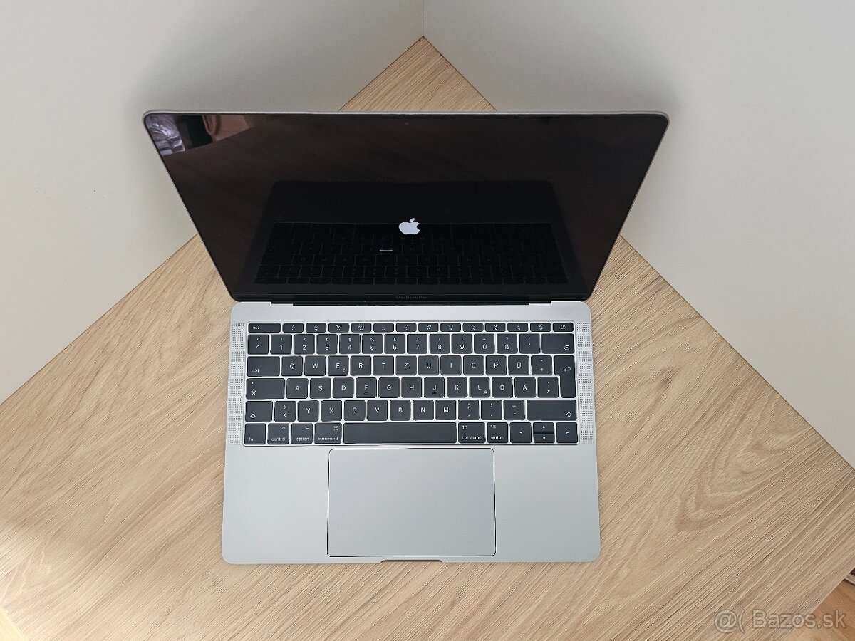 APPLE MACBOOK PRO 13 2017