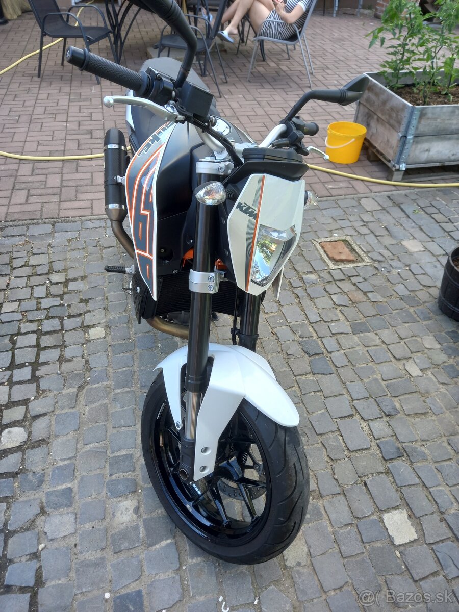 Ktm duke 690