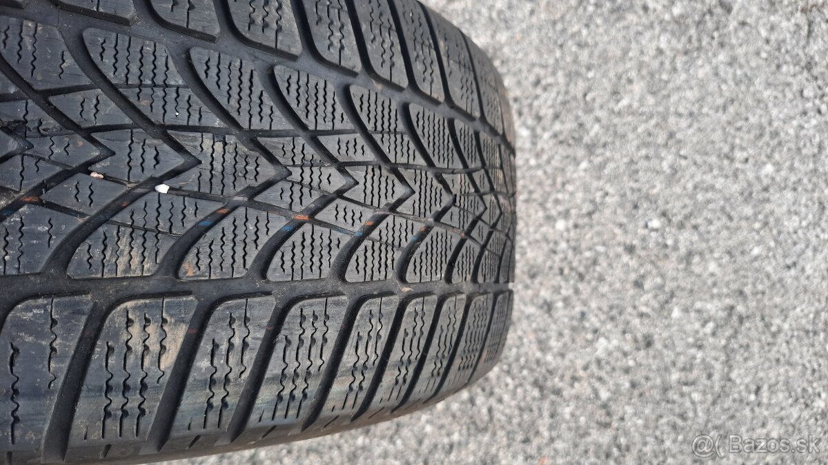 Dunlop 245/50 R18