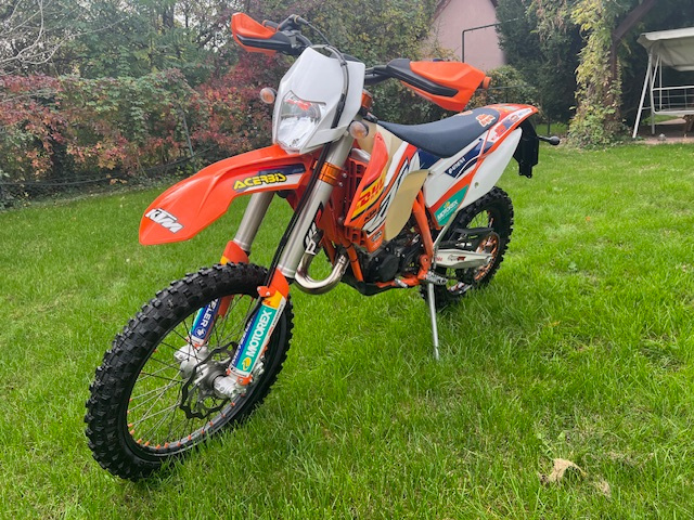 Predám KTM 125 EXC Factory s TP a EČV