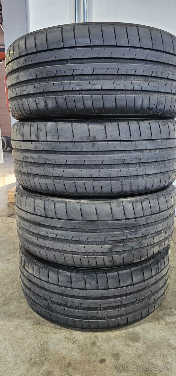 255/40 ZR21 Hankook