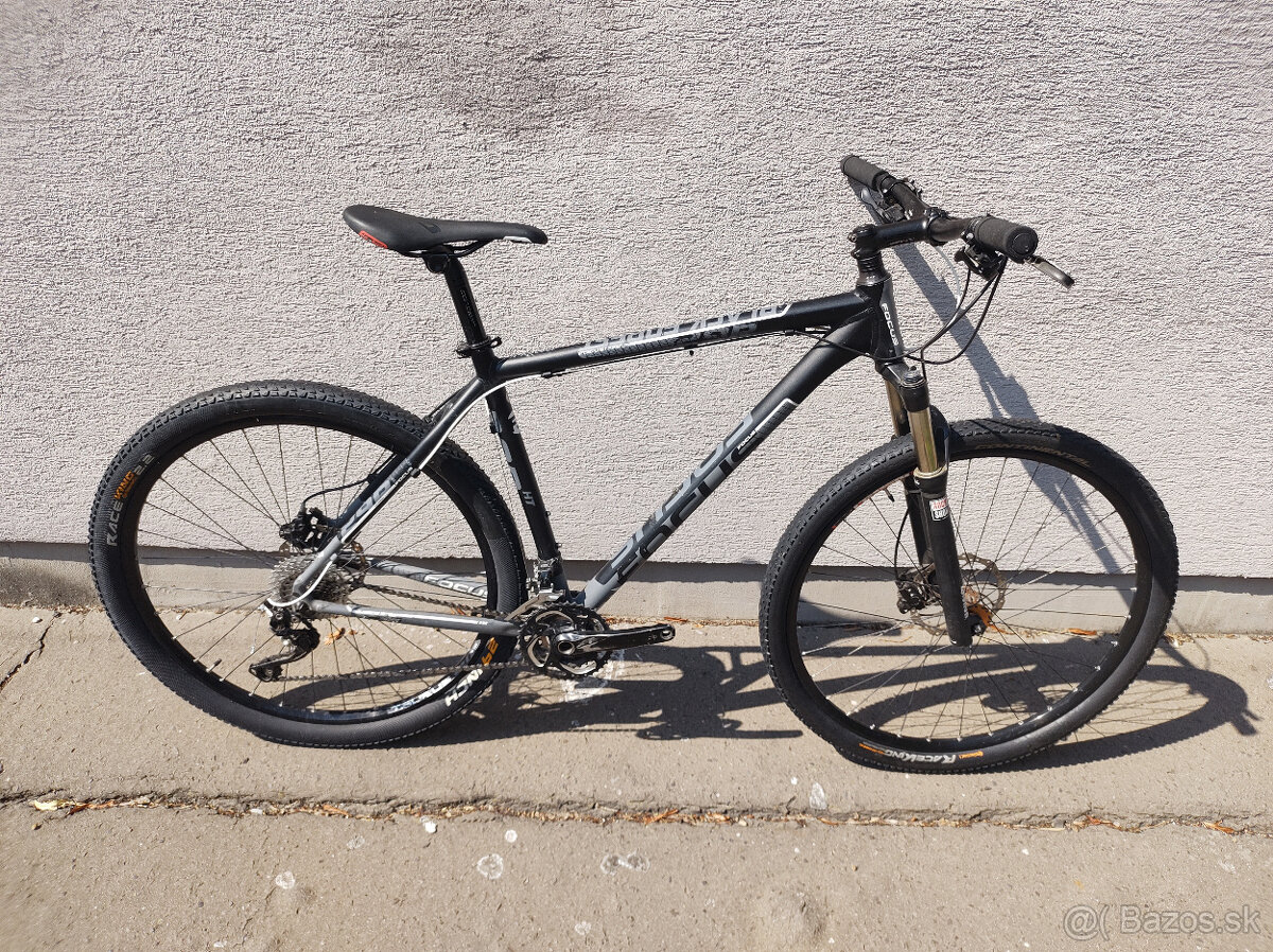 Horský bicykel Focus Black Forest 29r 2.0 (2013)