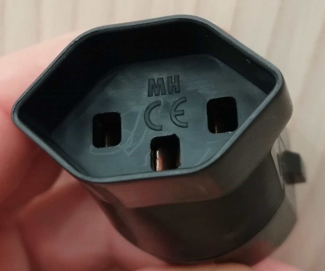 Adapter - redukcia CH - EU