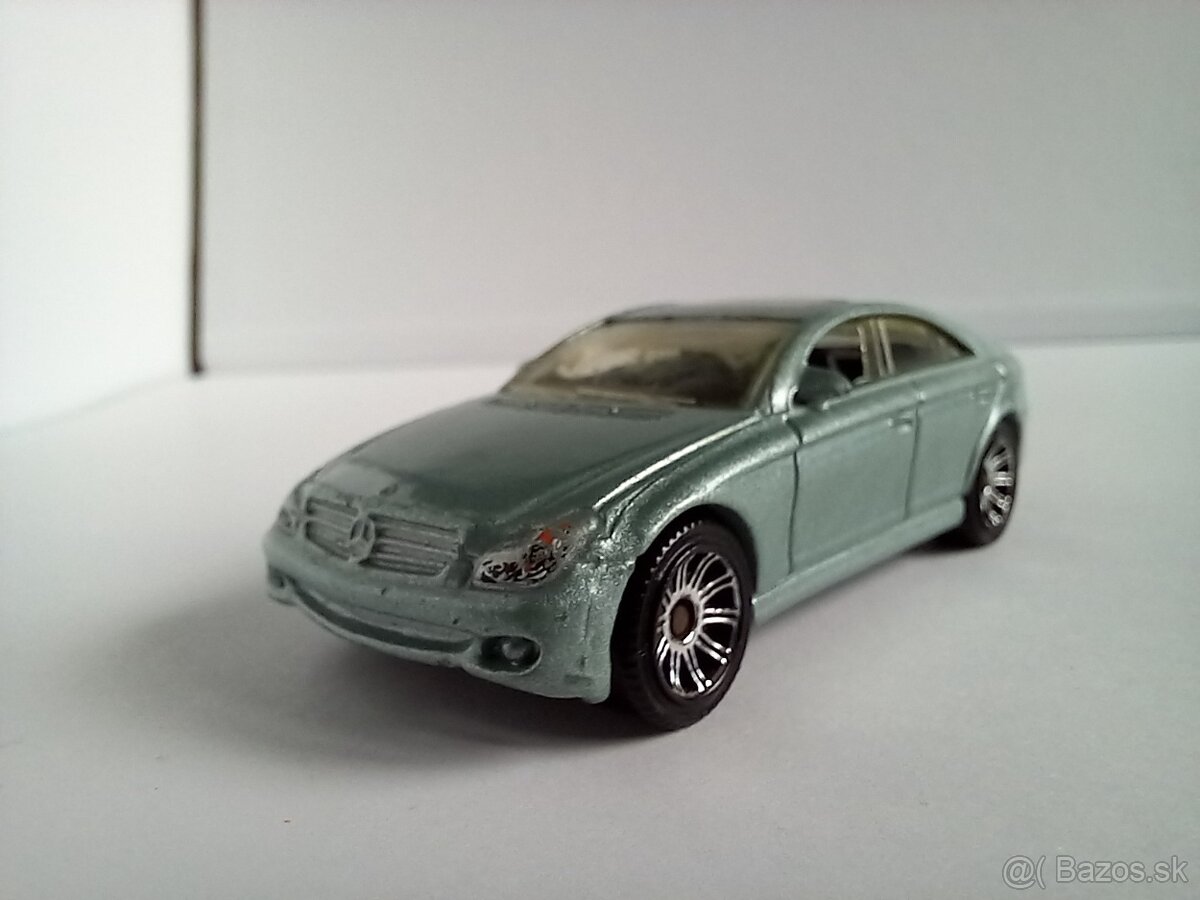 MATCHBOX - MERCEDES-BENZ CLS500 - POZRI DETAILNÉ FOTO