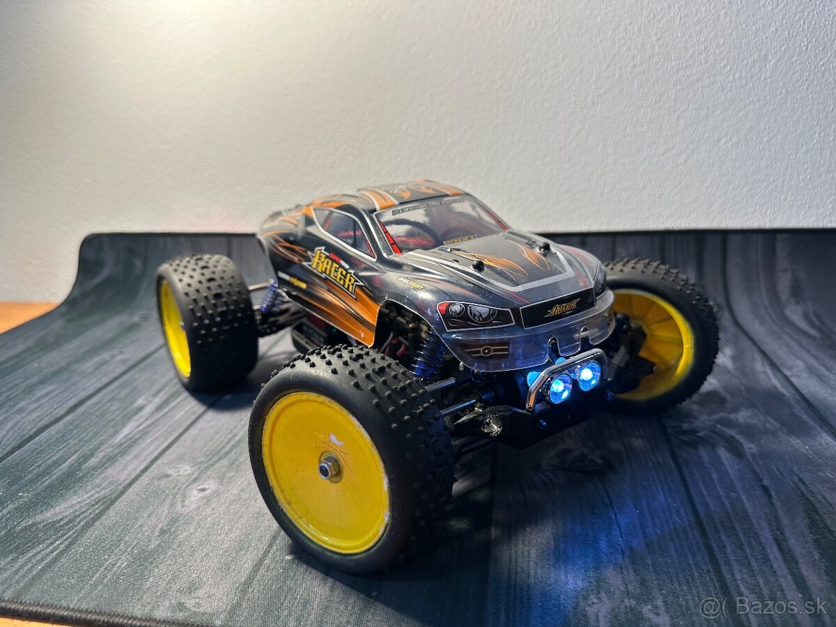 RC auto 1:18 brushless