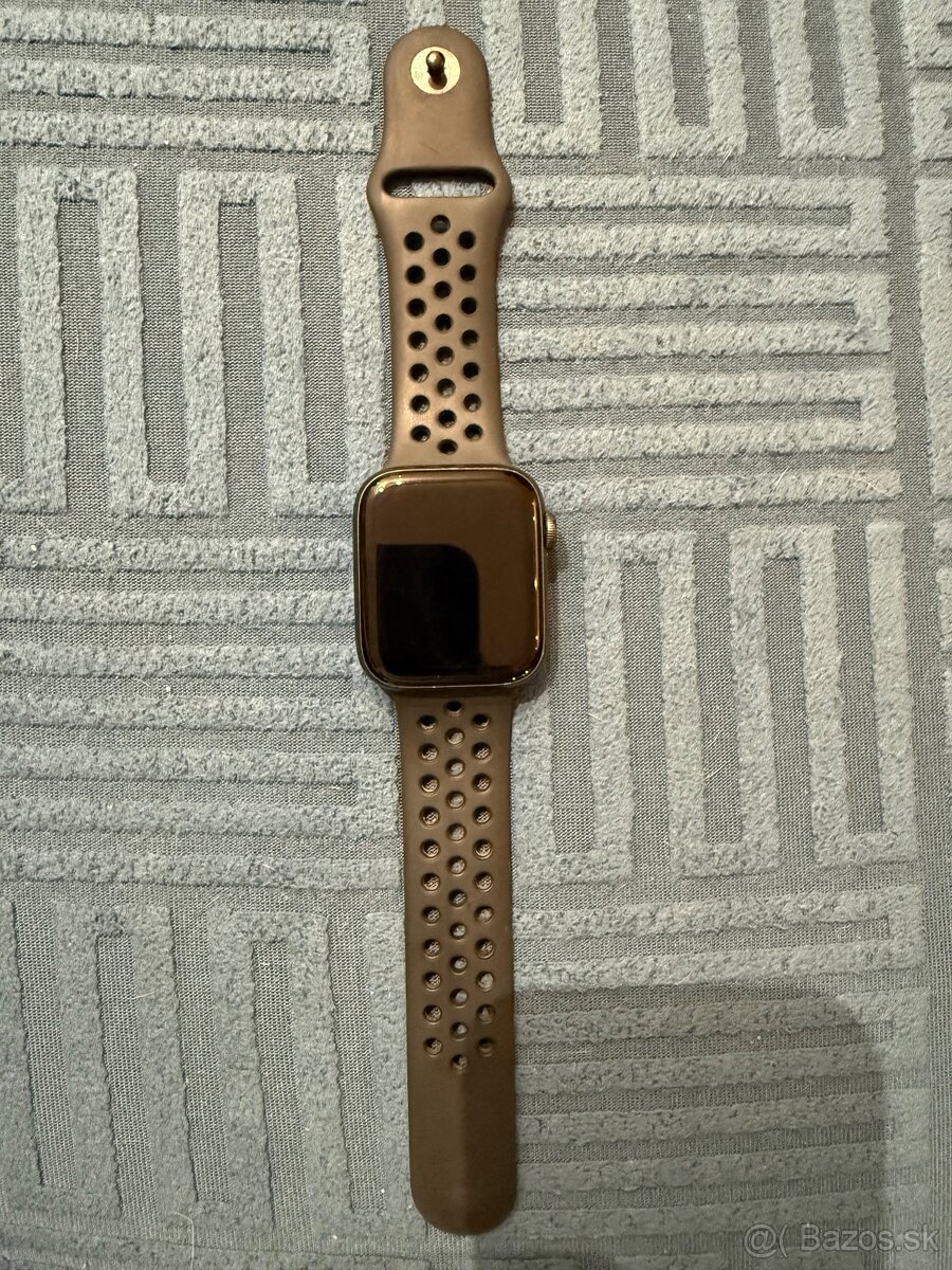 Apple watch SE Nike