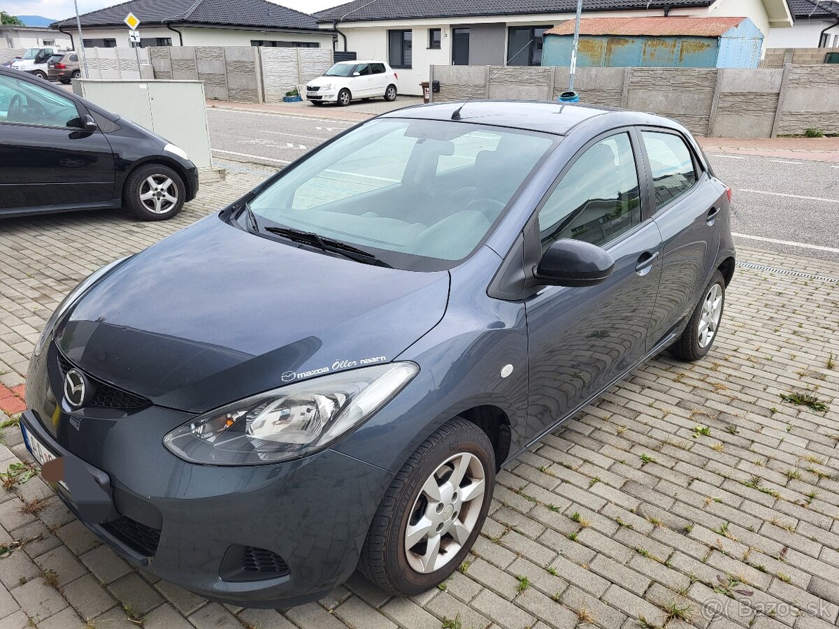 Mazda 2,benzín 1.3