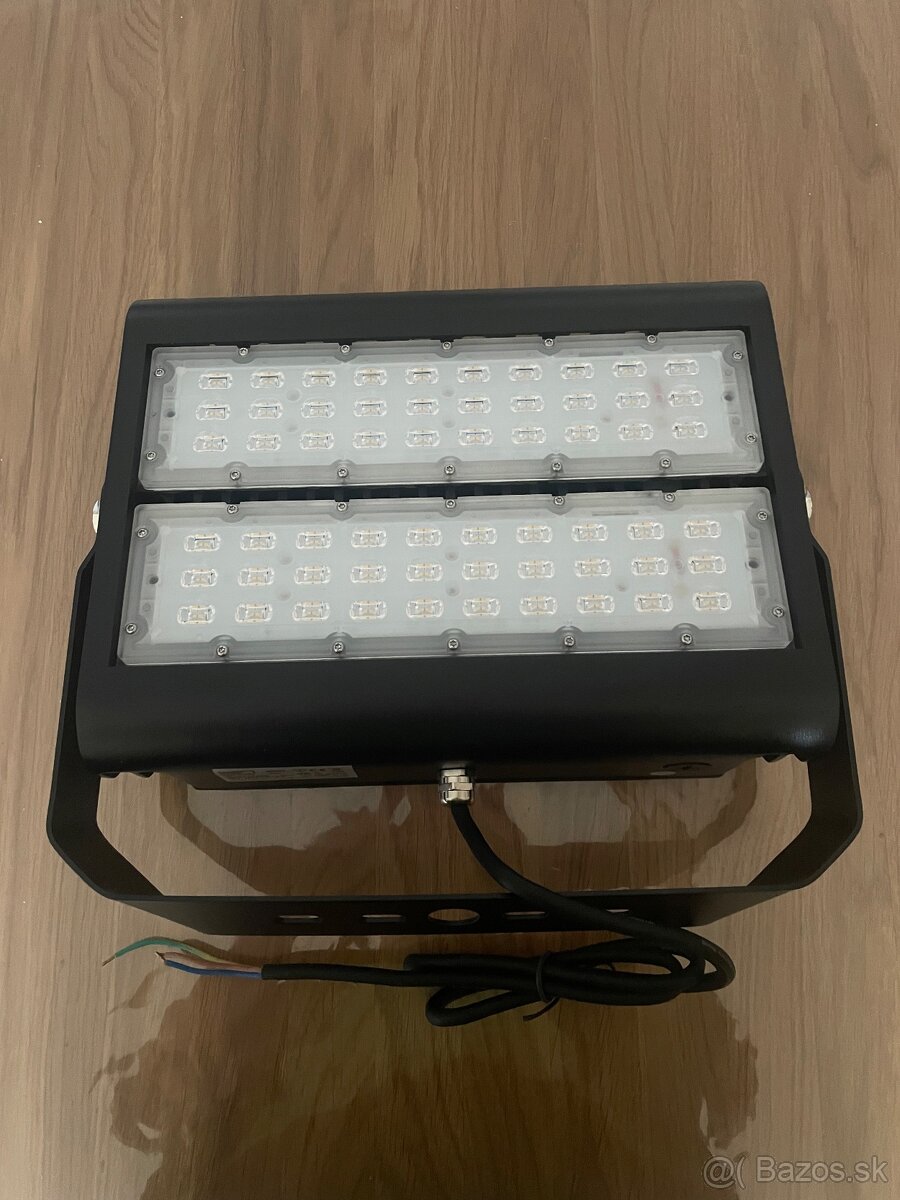 Led reflektor 100W