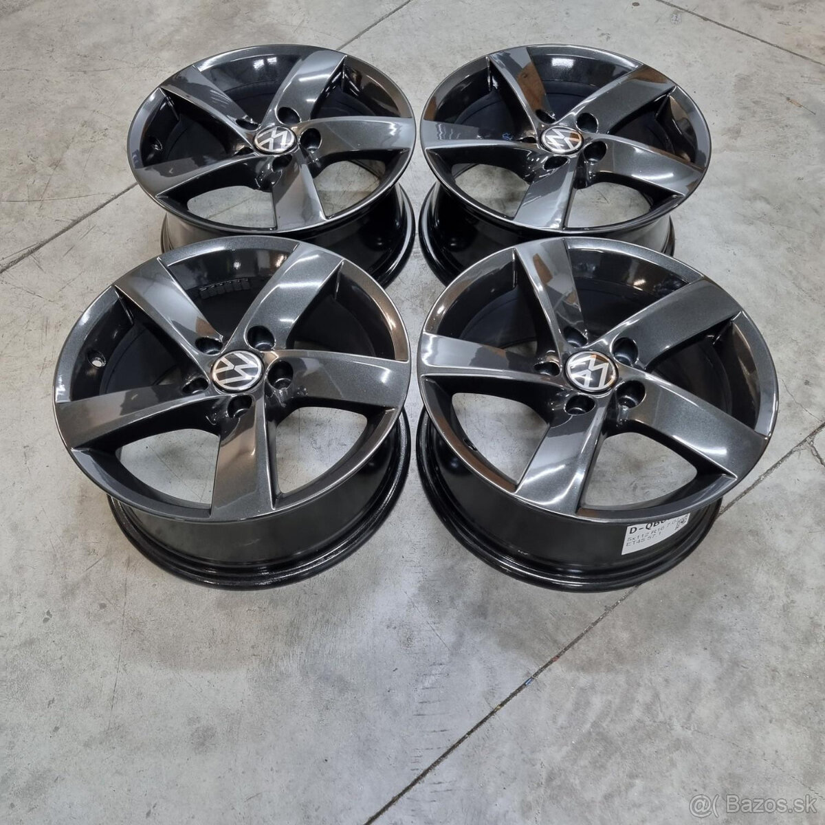 Originál Volkswagen Passat disky 5x112 R16 ET45