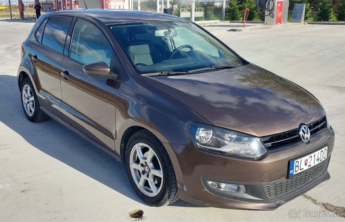 predám auto VW Polo 1,2 TSI 66kw/90k