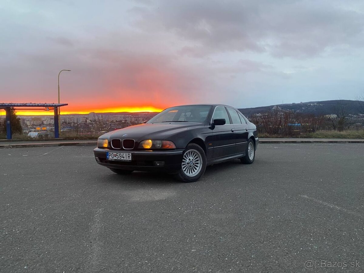 BMW e39, 520i