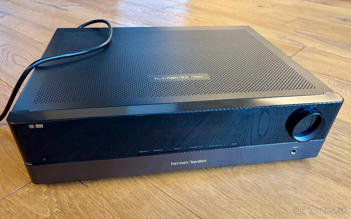 ZOSILŇOVAČ HARMAN KARDON HK 980