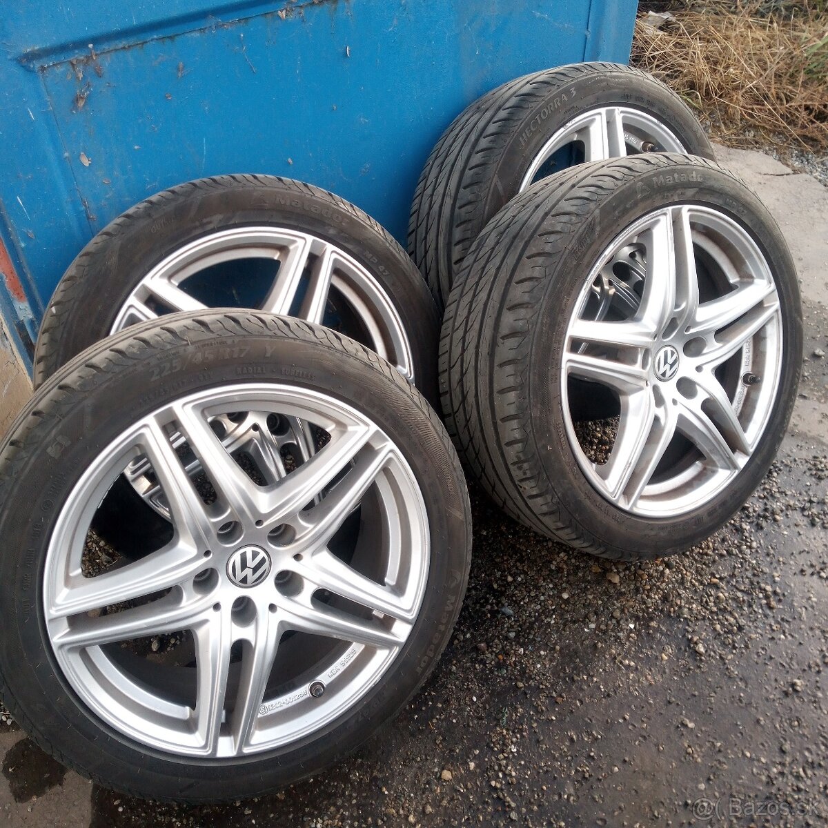 Letná sada 17" 112x5  alu disky Zn.Borbet 225/45 R17