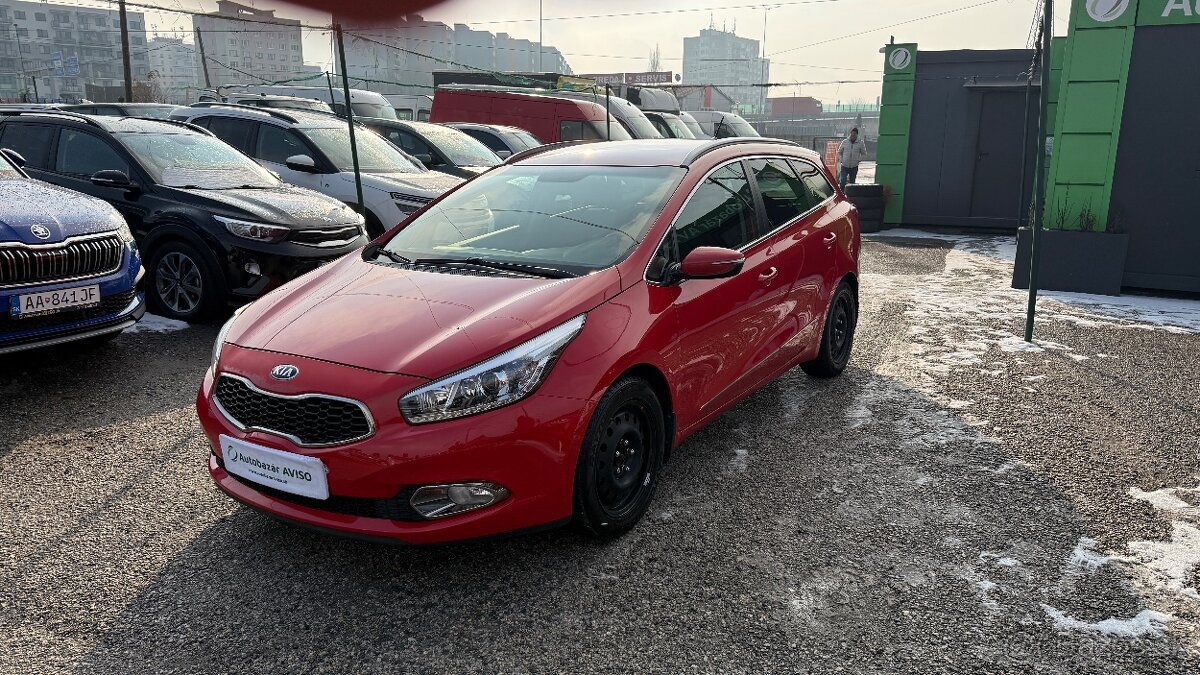 Kia Cee'd SW 1,6 Benzín AT