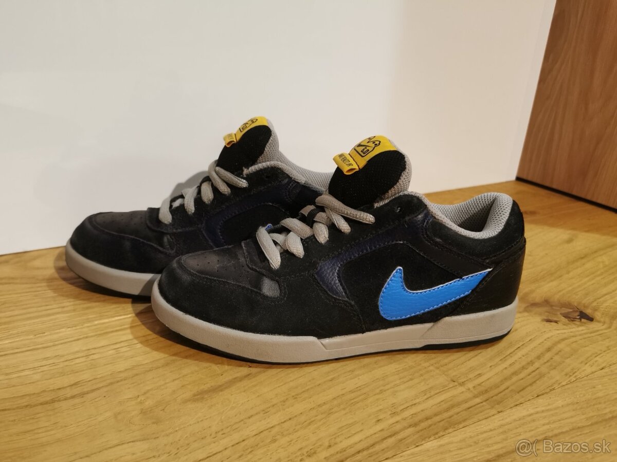 Tenisky Nike Renzo, veľ.35,5