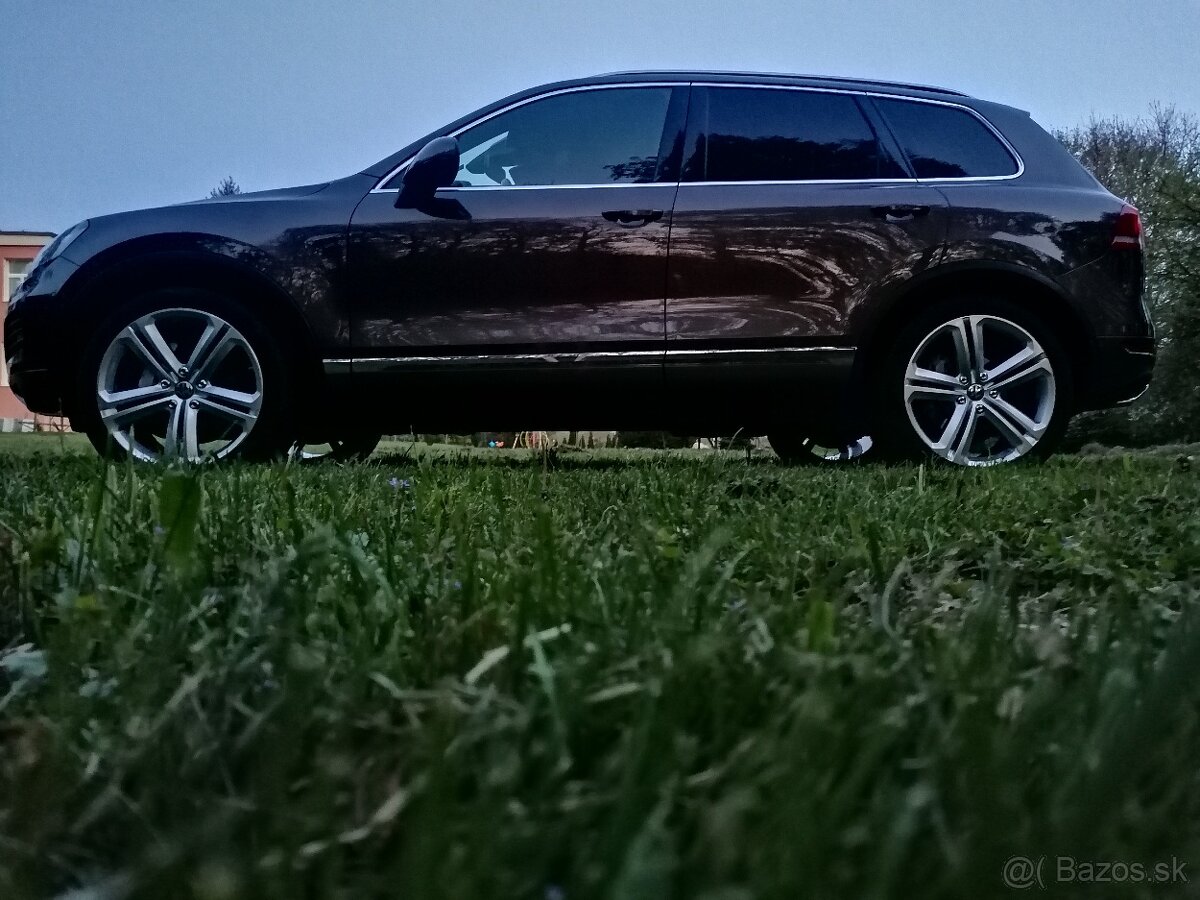 VW TOUAREG 7P 3.0 TDI 180KW 4X4