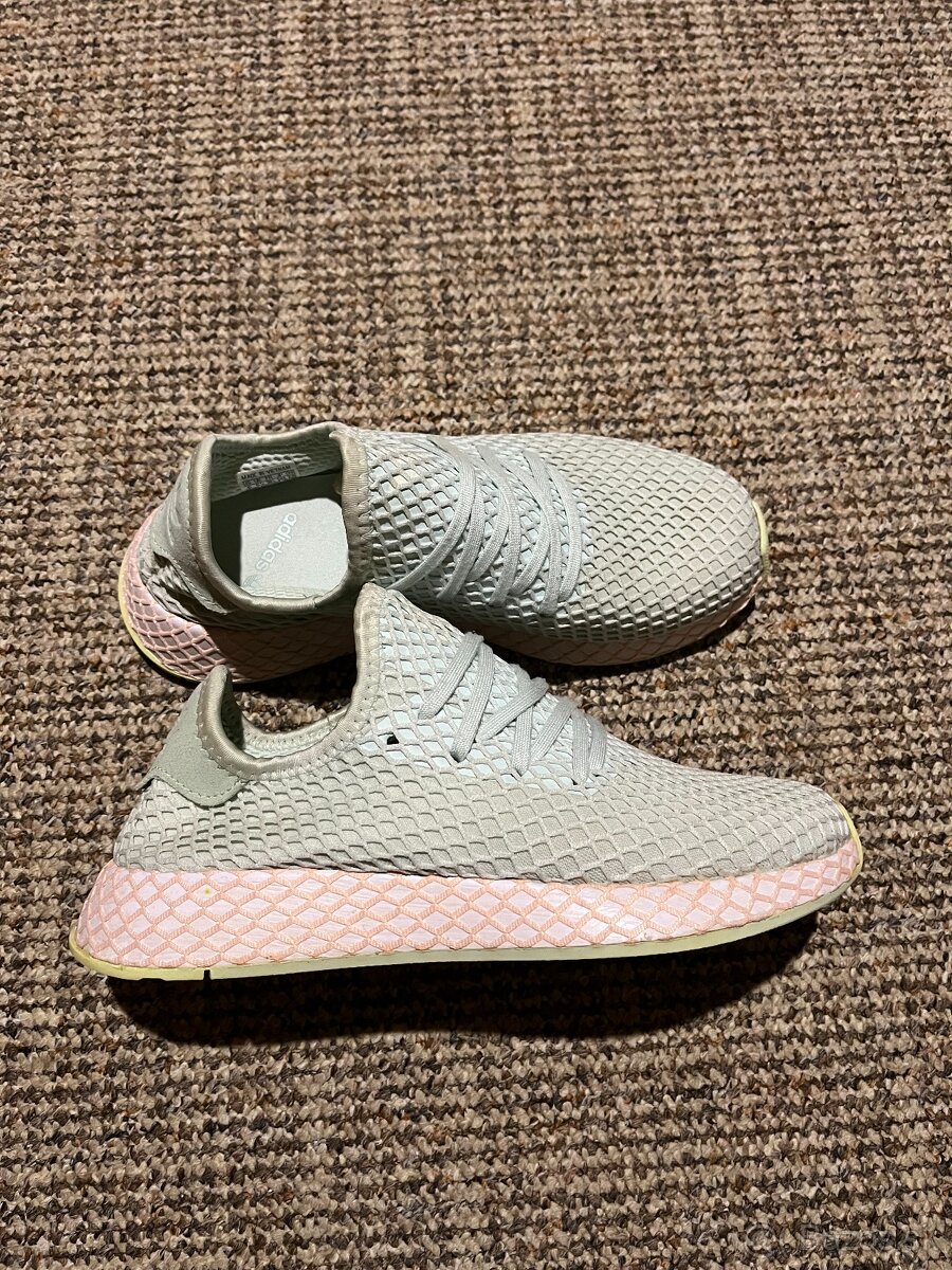 Adidas Deerupt, velikost 38 2/3...