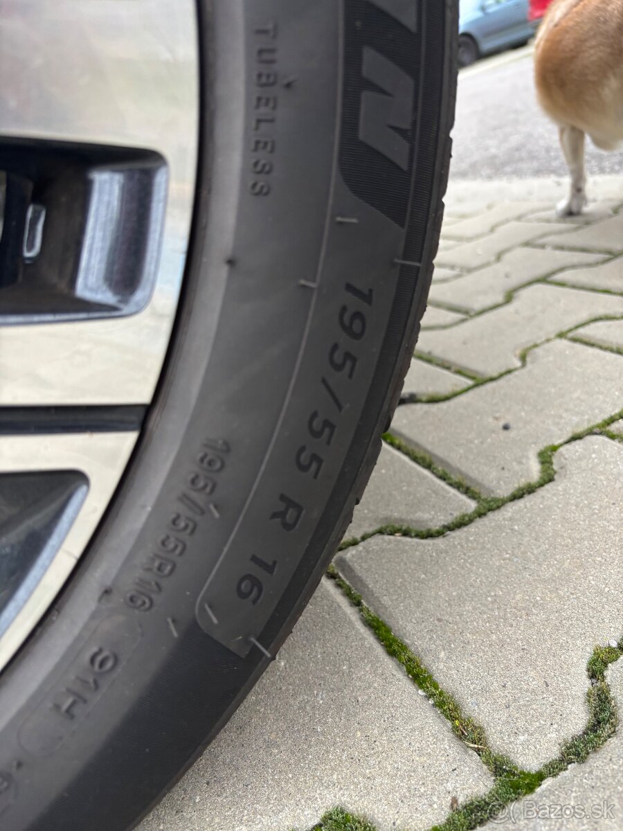 Predam 4ks LETNE  PNEU MICHELIN 195/55 R16 E PRIMACY 87H