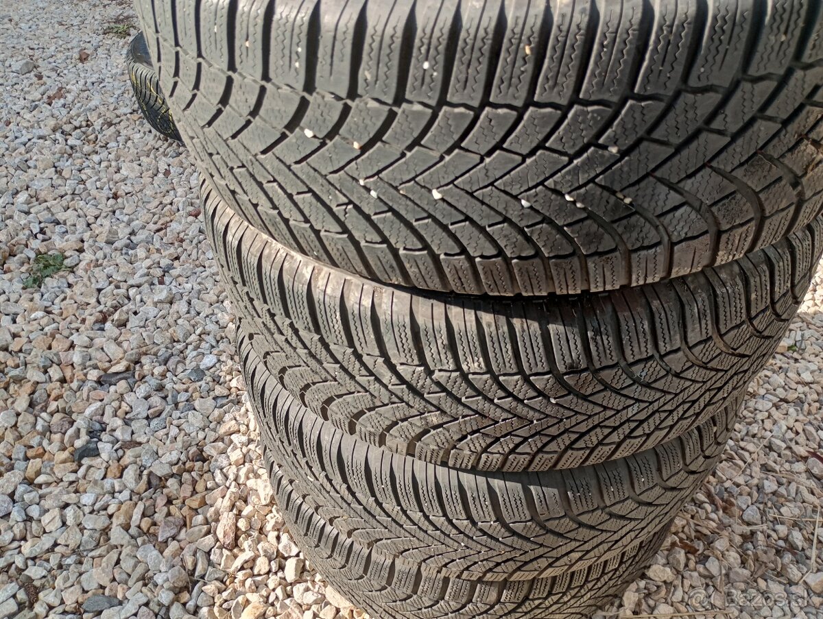 Predam 4ks pneu 235/55/r18  zimne 104H  Bridgestone