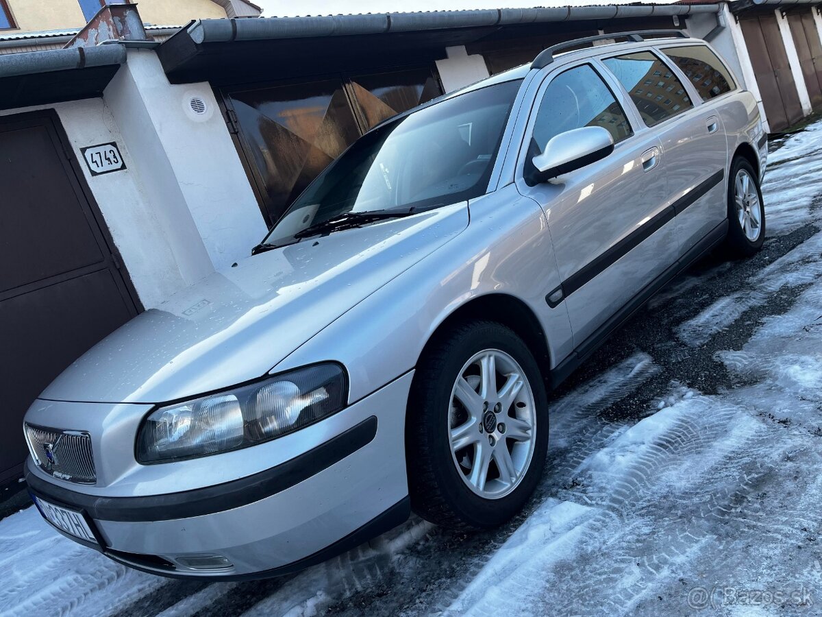 Volvo V70, D5 120KW, r.v.2002