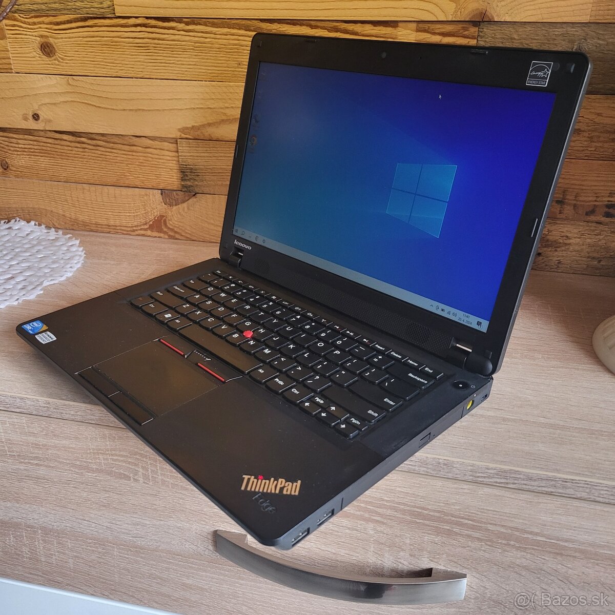 Lenovo edge 14 i5 4x2.67Ghz,8GBRAM,500GBHDD,webka,wifi