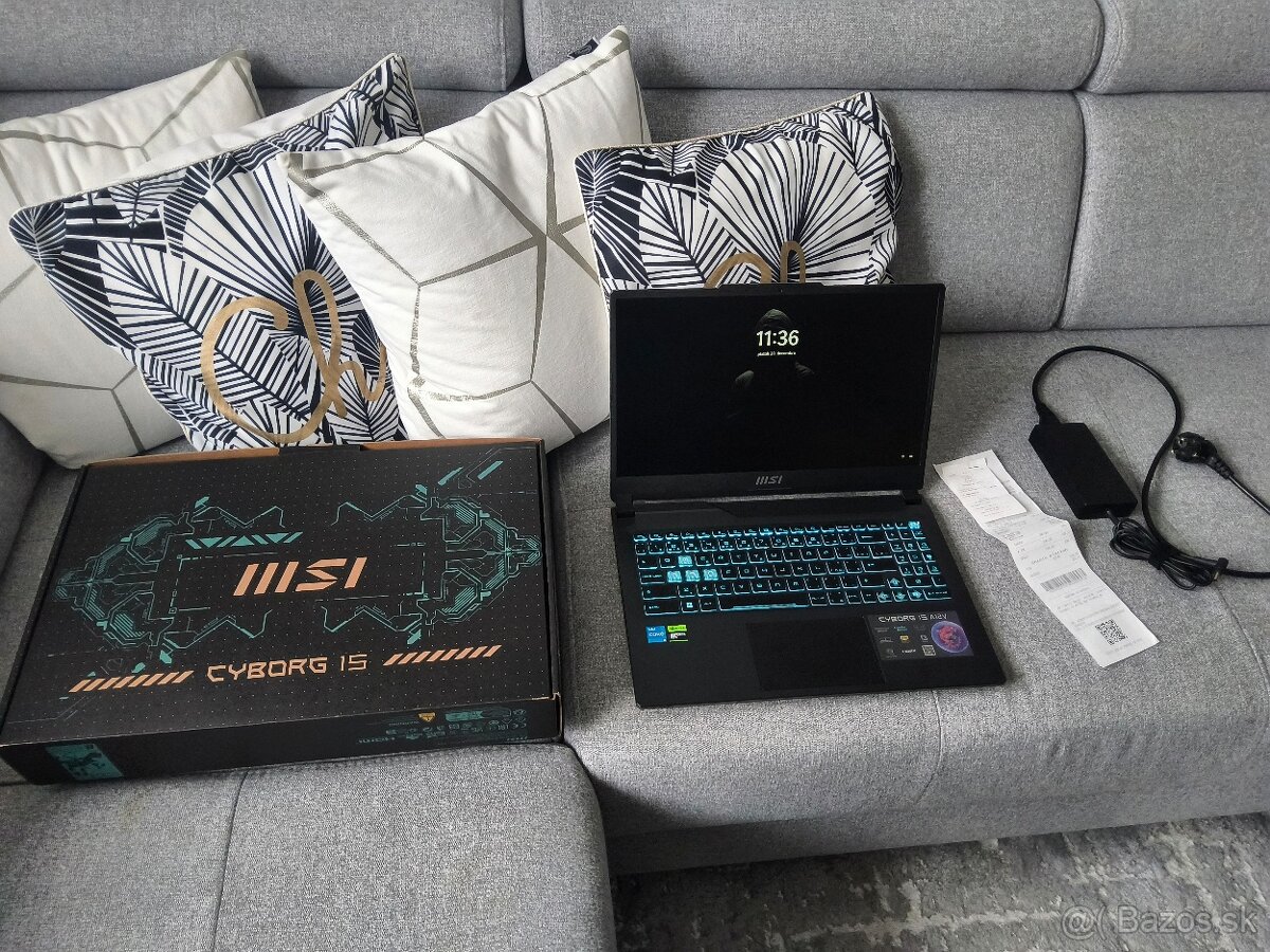 herný notebook MSI Cyborg15, Intel i5-12450H, RTX 4060