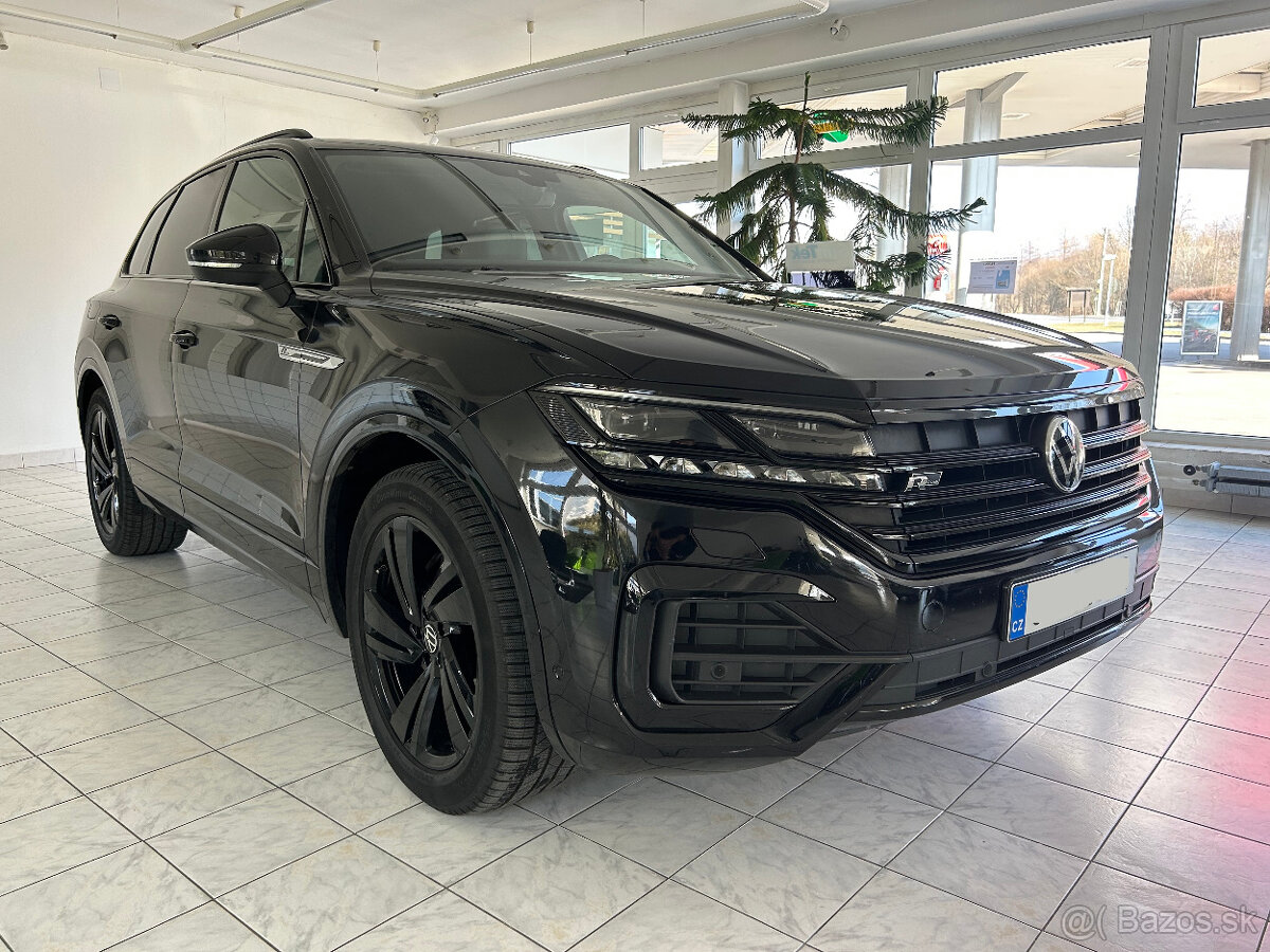 VW Touareg R line, Black paket,vzduch,IQ Matrix , DPH