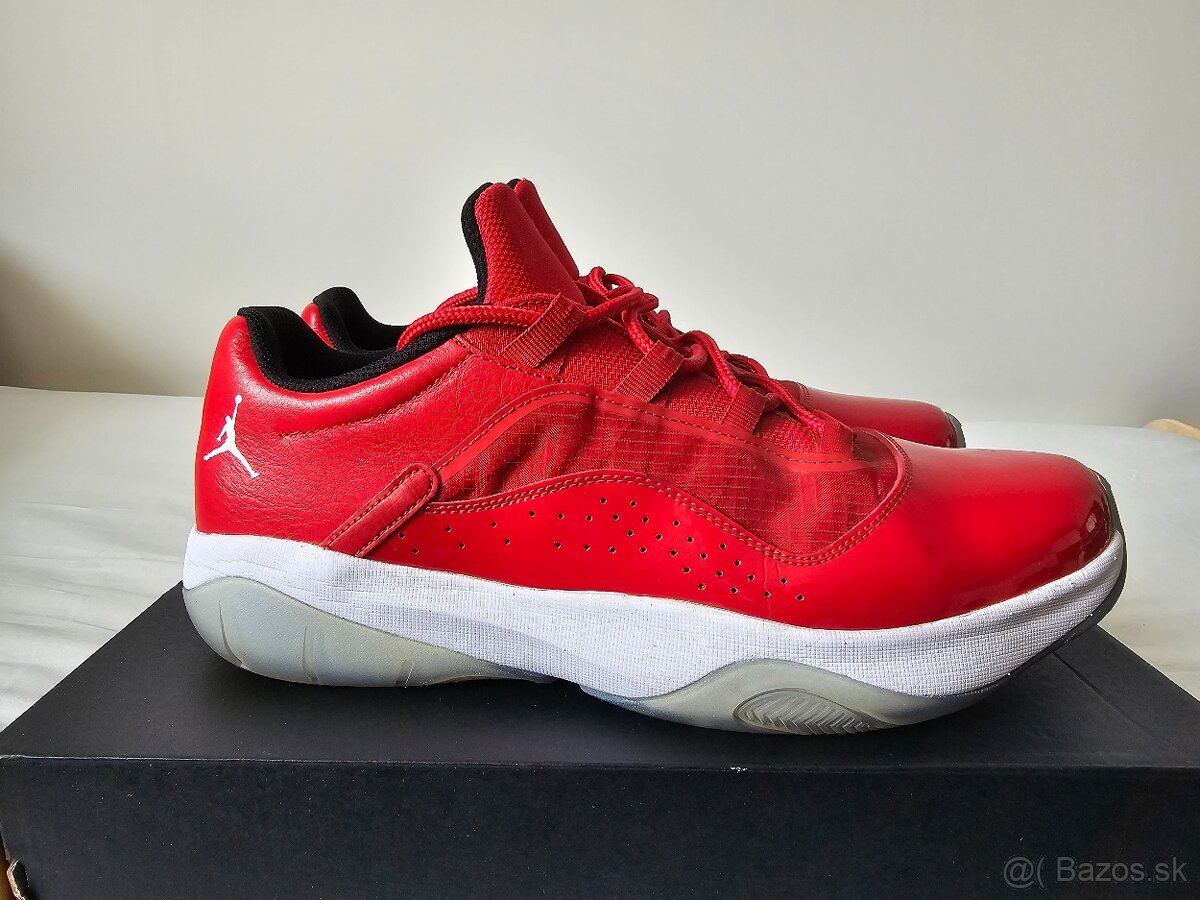 Air Jordan 11 CMFT Low University red, veľkosť 46