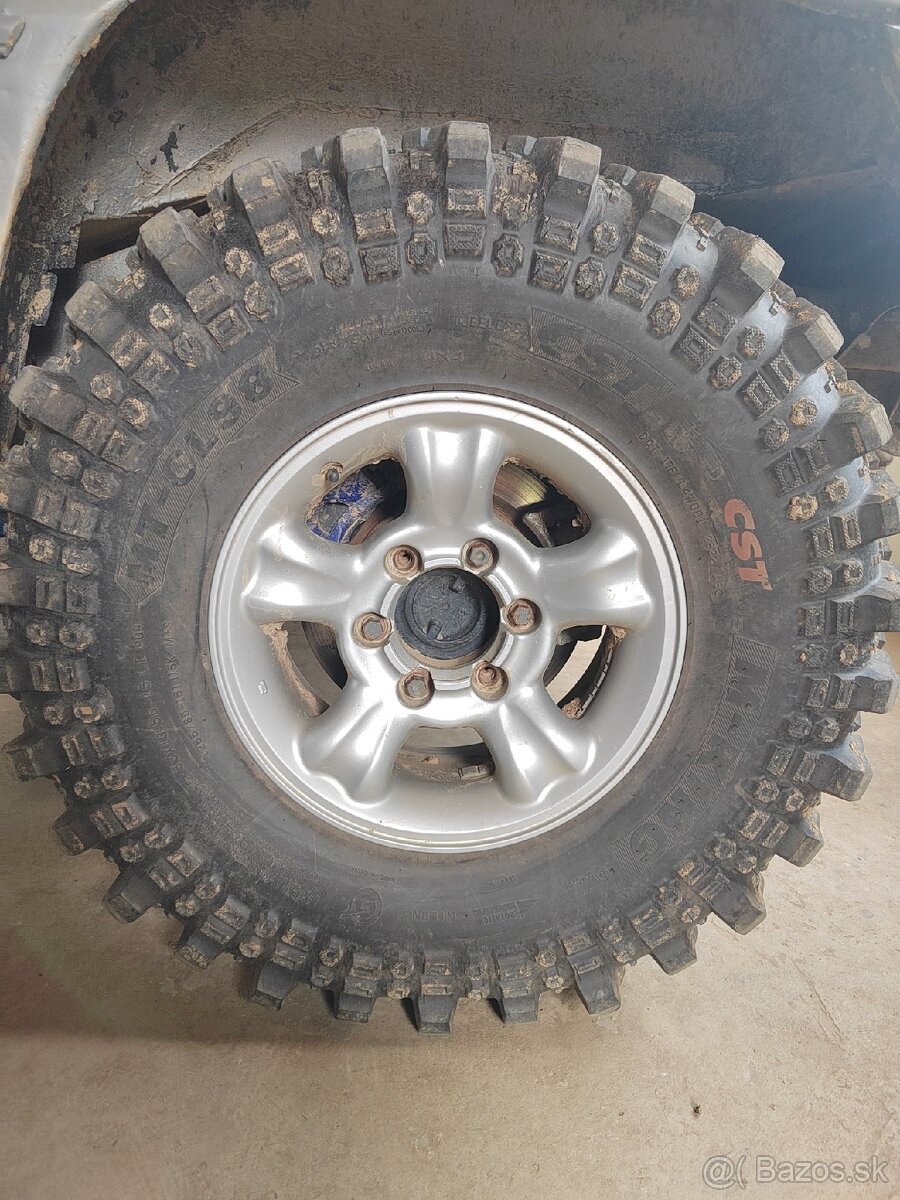 Offroad pneu Cst mud king 33x10,5 R15