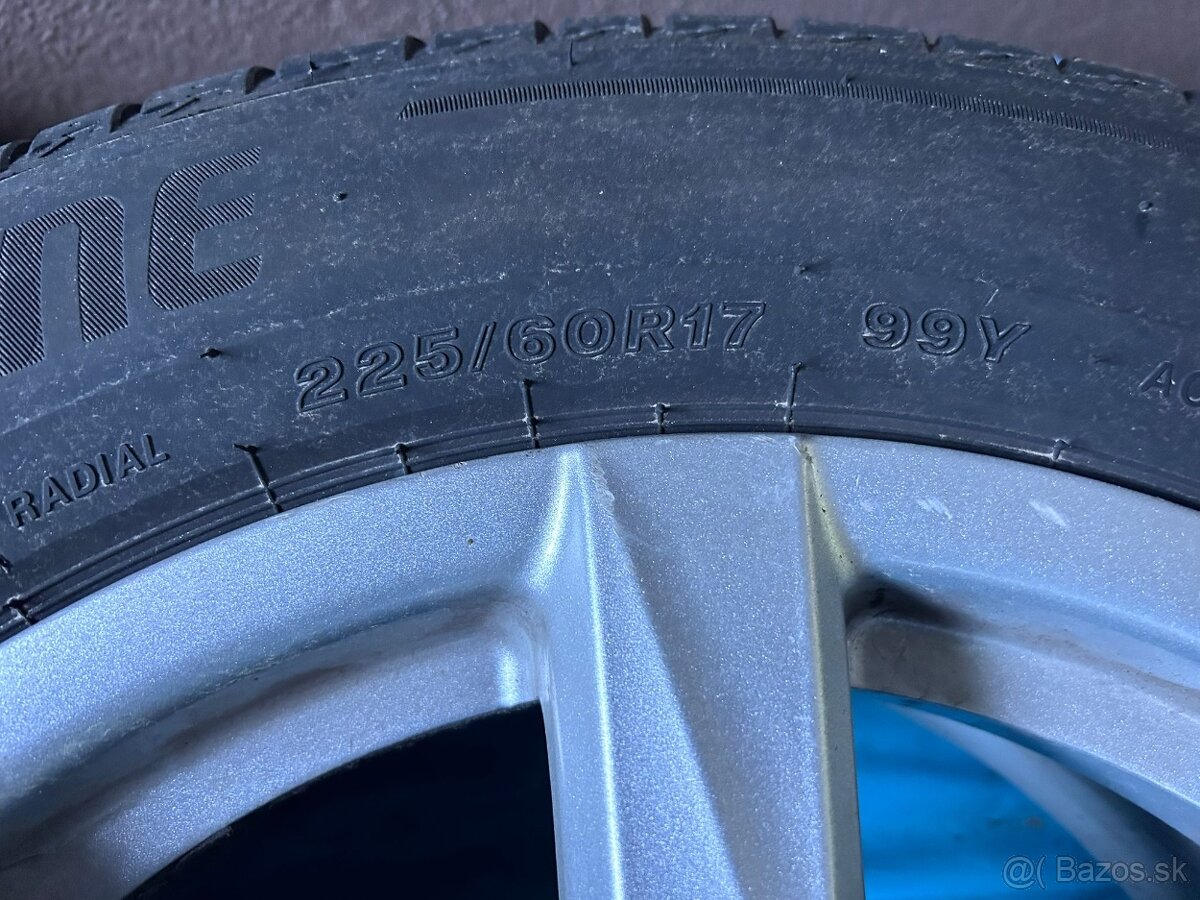 Letné pneumatiky Bridgestone 225/60 R17 ako nové