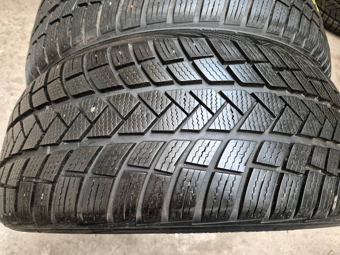 225/45r19 zimné 2 ks VREDESTEIN dezén 7,5 mm DOT2022