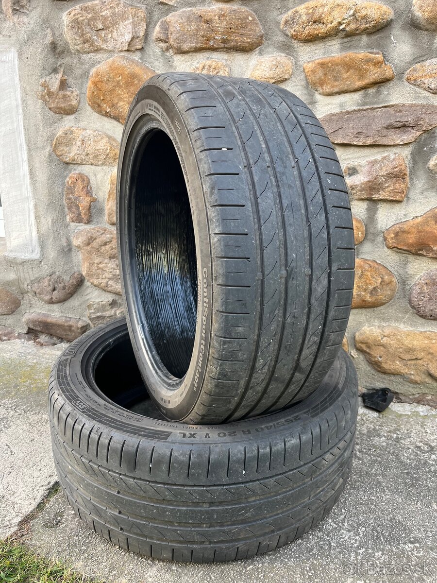 255/40R20 Continental Letné